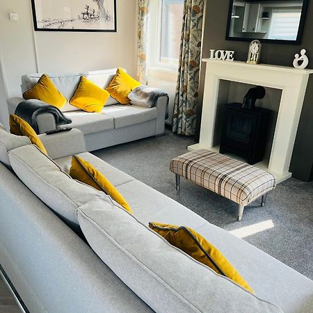 Brackencroft Lodge With Hot Tub York Esterno foto